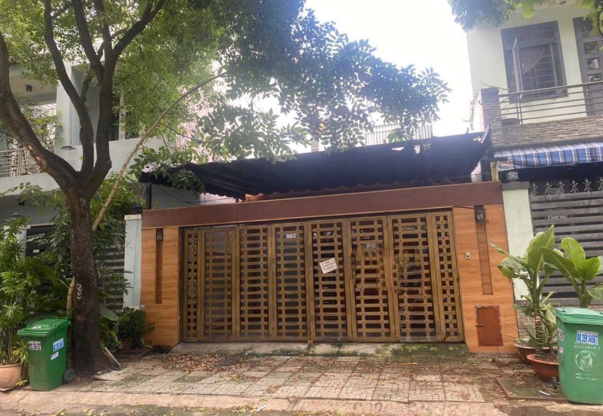 Bán nhà mặt tiền đường số Kdc Sadeco Ven Sông P.Tân Phong Quận 7 HCM