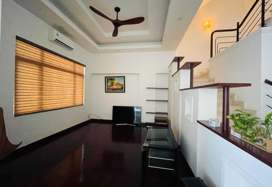 Bán nhà khu compoud Hưng Thái 2,Phú Mỹ Hưng Q7