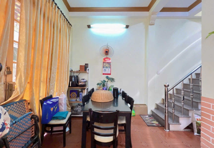 Bán nhanh, nhà 997 Trần Xuân Soạn. P Tân Hưng Q7