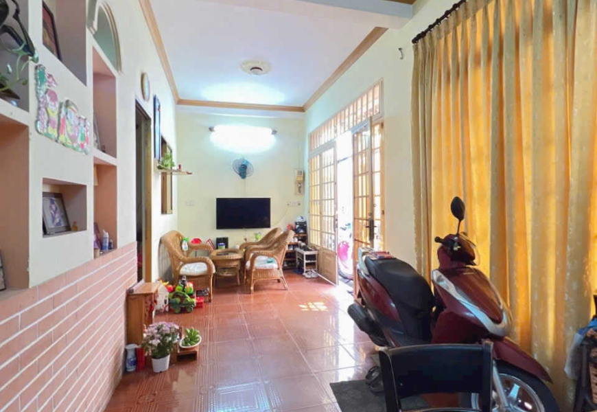 Bán nhanh, nhà 997 Trần Xuân Soạn. P Tân Hưng Q7