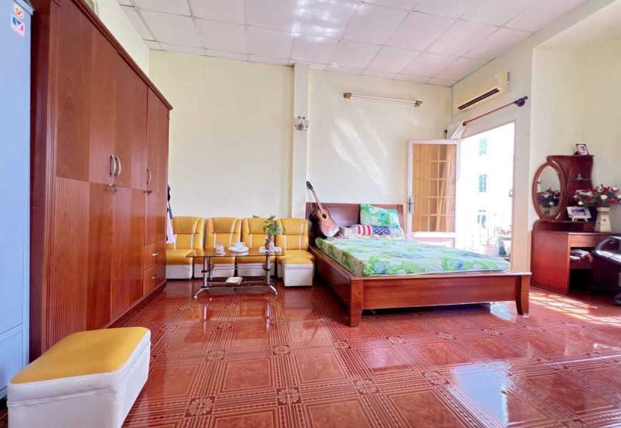 Bán nhanh, nhà 997 Trần Xuân Soạn. P Tân Hưng Q7