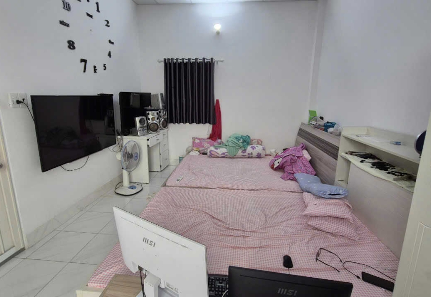0909227199 Cần bán căn nhà hẻm xe hơi 791 trần xuân soạn khu dân cư kiều đàm ngay himlam Lotte Q7 