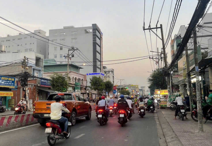 Bán Nhà MẶT TIỀN Huỳnh Tấn Phát