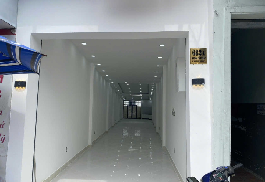Bán nhà 2 mặt tiền trước sau Huỳnh Tấn Phát, Tân Phú Q7