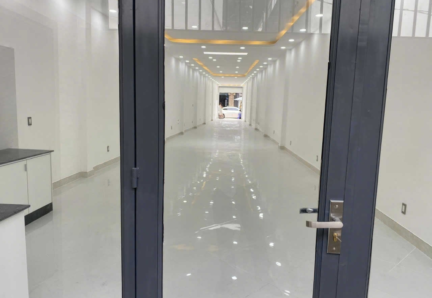 Bán nhà 2 mặt tiền trước sau Huỳnh Tấn Phát, Tân Phú Q7