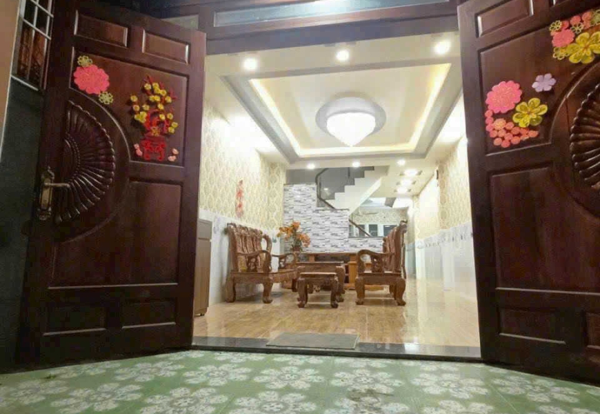 Nhà mặt tiền đường 12m kdc Tân Thuận Q7