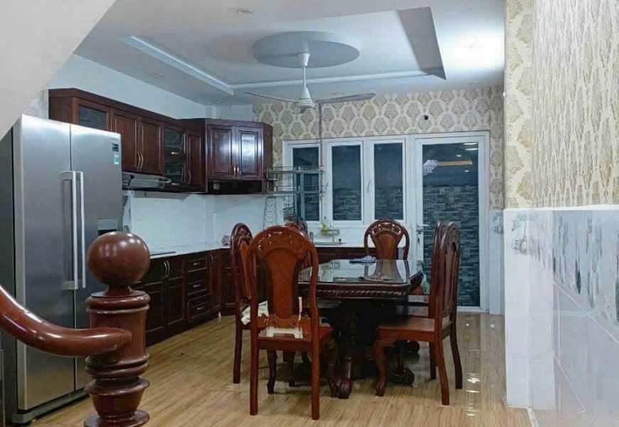 Nhà mặt tiền đường 12m kdc Tân Thuận Q7
