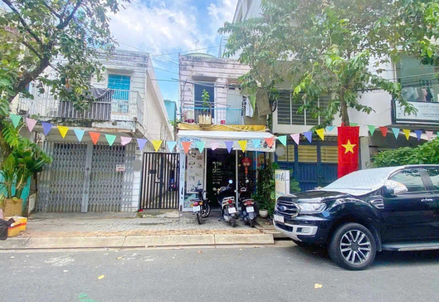 0914020039 EM DUNG TIẾP TỤC GIẢM GIÁ BÁN  Bán cặp dãy trọ mặt tiền đường số Tân Quy Quận 7