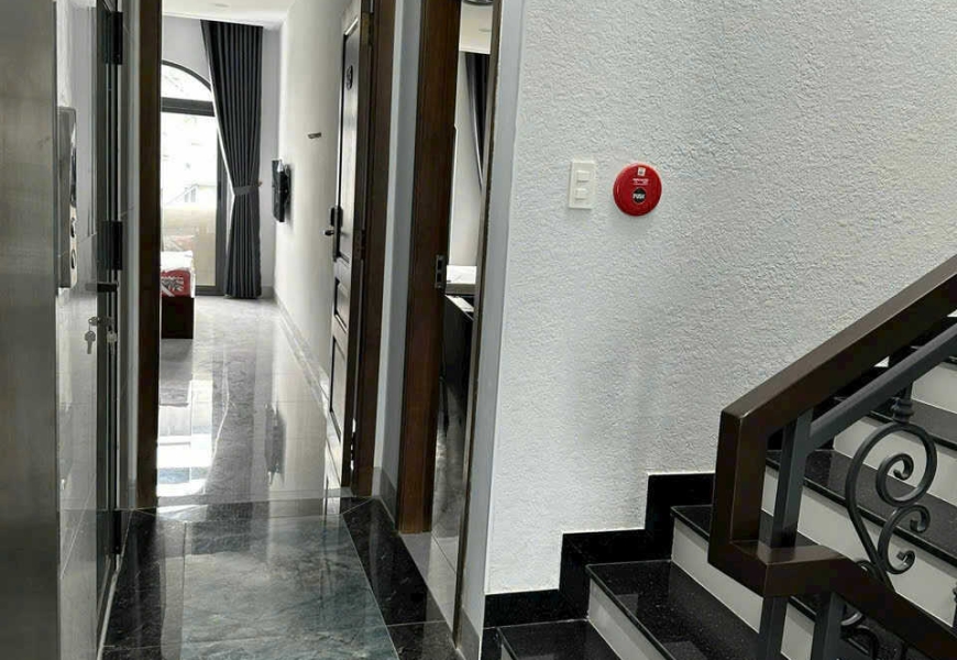 Bán căn hộ dịch vụ đường số Lâm Văn Bền, Q7. Thu nhập 100tr/1tháng. Giá 27 TỶ (TL)