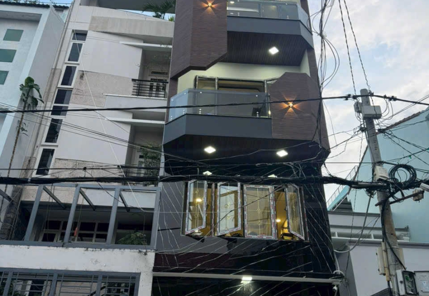 SIÊU PHẨM CÓ THANG MÁY GỒM 5 LẦU MT ĐƯỜNG SỐ P. TÂN KIỂNG QUẬN 7