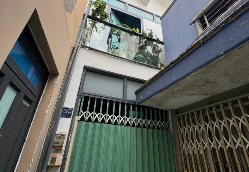 BÁN NHÀ HẺM 257 NGUYỄN THỊ THẬP, QUẬN 7 ngay chợ Tân Mỹ