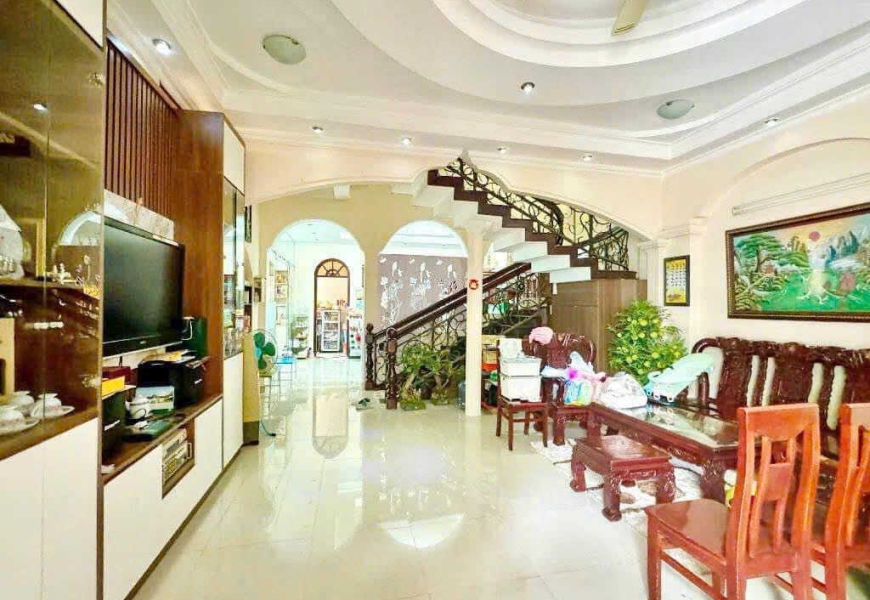 0914020039 EM DUNG BÁN BIỆT THỰ HẺM XE TẢI ĐƯỜNG LÂM VĂN BỀN , QUẬN 7