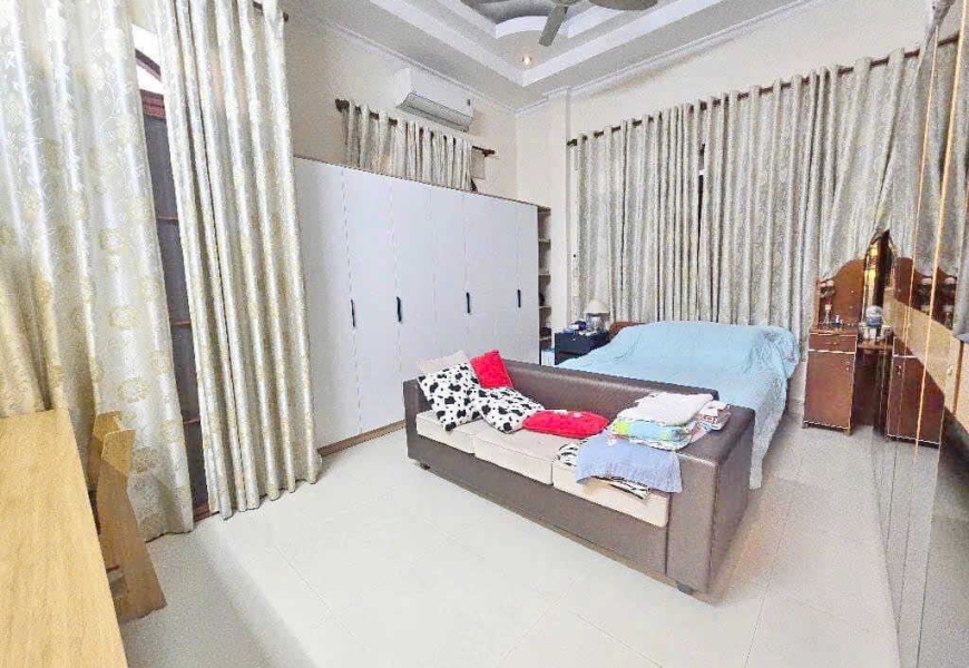 0914020039 EM DUNG BÁN BIỆT THỰ HẺM XE TẢI ĐƯỜNG LÂM VĂN BỀN , QUẬN 7