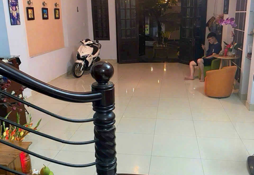 Tìm chủ nhân mới cho căn biệt thự phố