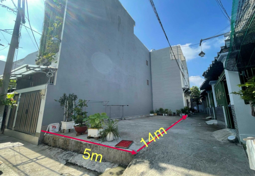 Bán lô Đất hẻm xe hơi 944 Huỳnh Tấn Phát, P. Tân Phú Q. 7, vài chục m ra mặt tiền đường