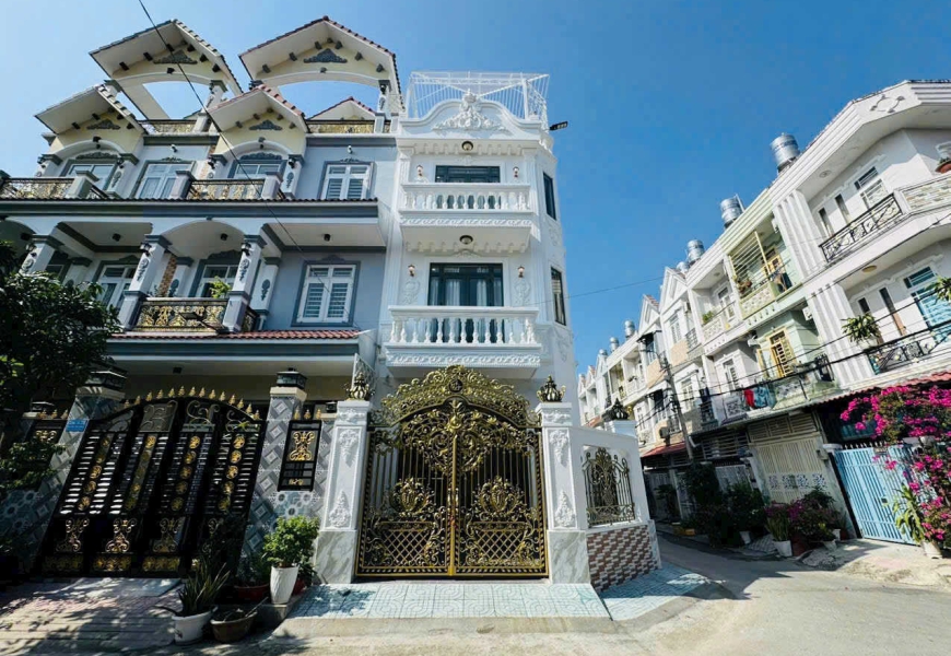 0909227199 Nhà Phố Tân Cổ Điển Góc 2 Mặt Tiền Đường 8m .Huỳnh Tấn Phát - Cách Phú Mỹ Hưng Phút 10 phút