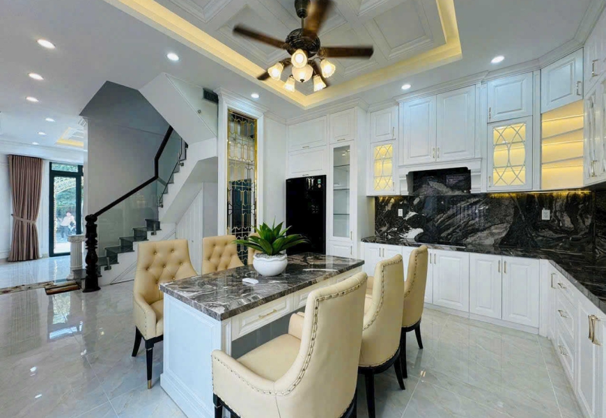 0909227199 Nhà Phố Tân Cổ Điển Góc 2 Mặt Tiền Đường 8m .Huỳnh Tấn Phát - Cách Phú Mỹ Hưng Phút 10 phút