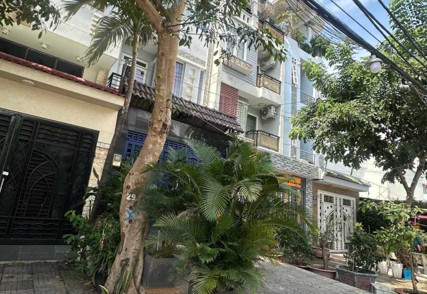 0914020039  EM DUNG Bán nhà MT Đường Cao Thị Chính P.Phú Thuận Quận 7