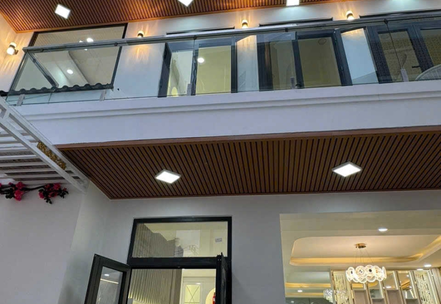 0914020039 EM DUNG Bán nhà biệt thự 295/2 phạm hữu lầu cáh xe hơi 10m