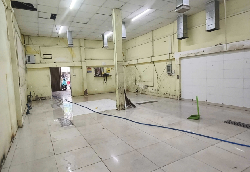 Bán gấp căn nhà trệt gác , mặt tiền kinh doanh Lê Văn Lương Sát Trường Tôn Đức Thắng Q7