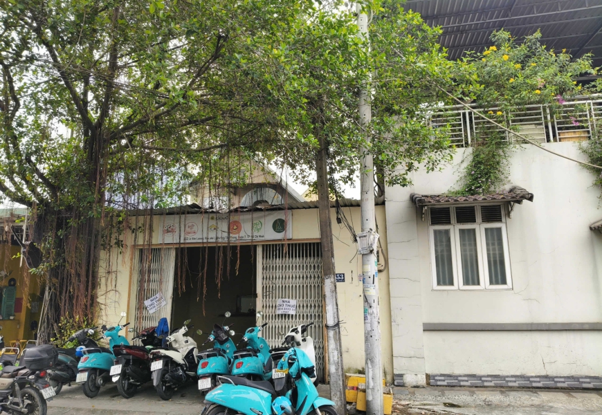 Bán gấp căn nhà trệt gác , mặt tiền kinh doanh Lê Văn Lương Sát Trường Tôn Đức Thắng Q7