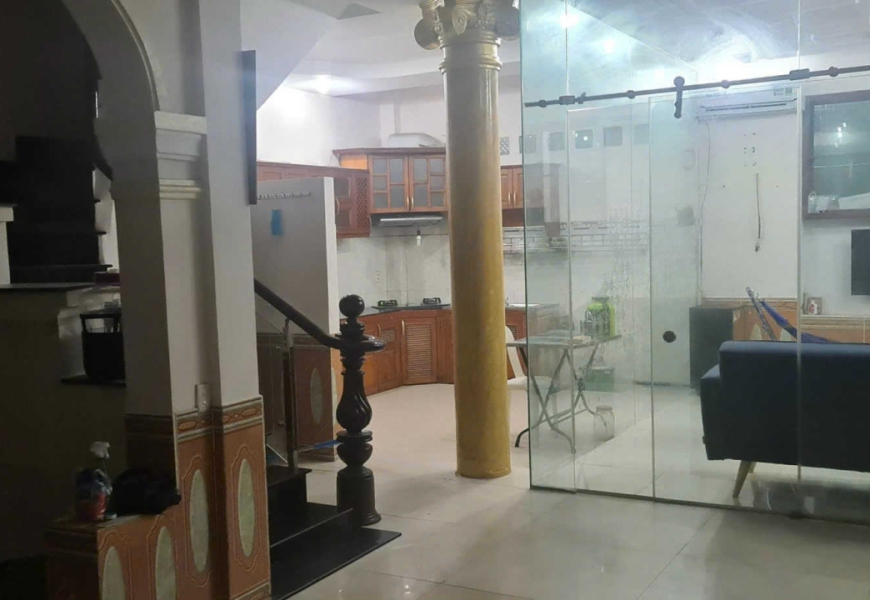 Bán nhà MT đường 5 phường bình thuận quận 7
