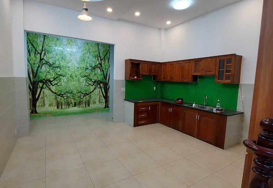 HÀNG HIẾM NHÀ NGANG 5-CÔNG ÍCH QUẬN 4