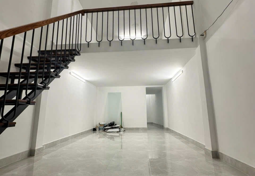 0914020039 EM DUNG Cần bán căn nhà đường trần văn khánh