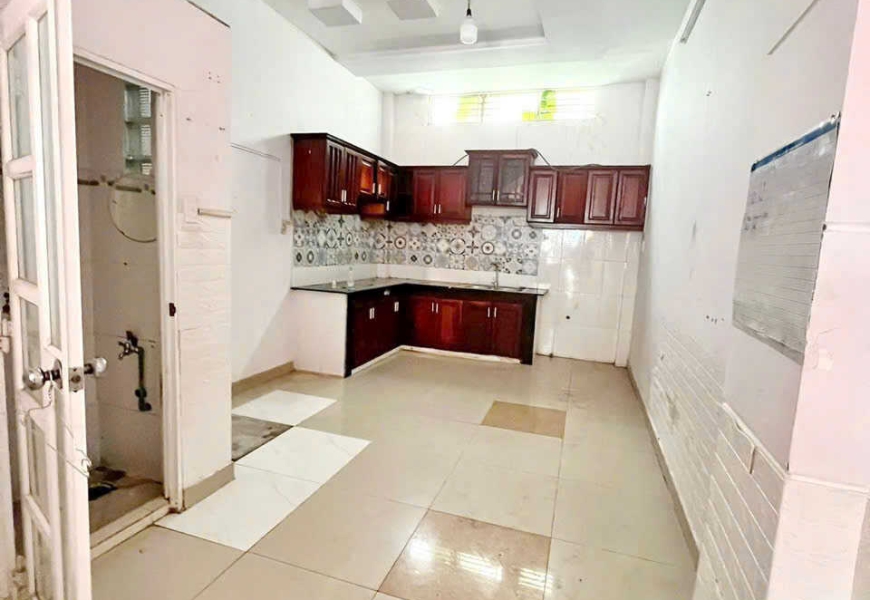 BÁN NHÀ HẺM NGUYỄN THỊ THẬP Q7