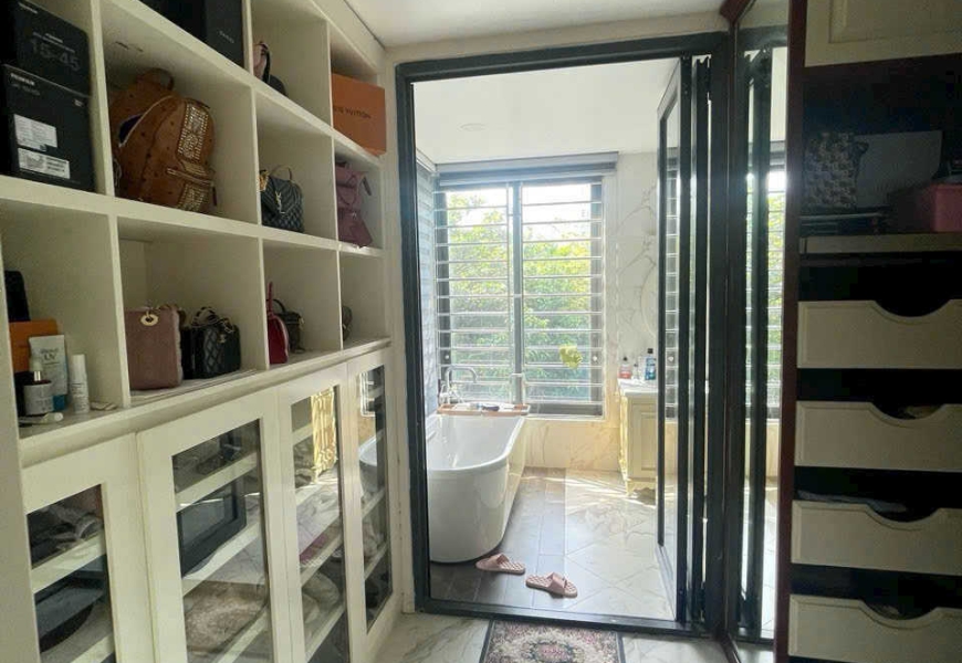 Thiện chí bán.. Giá tốt nhất khu Tân quy đông...View sông  Bán Biệt Thự KDC Tân Quy Đông, P Tân Phong Q7