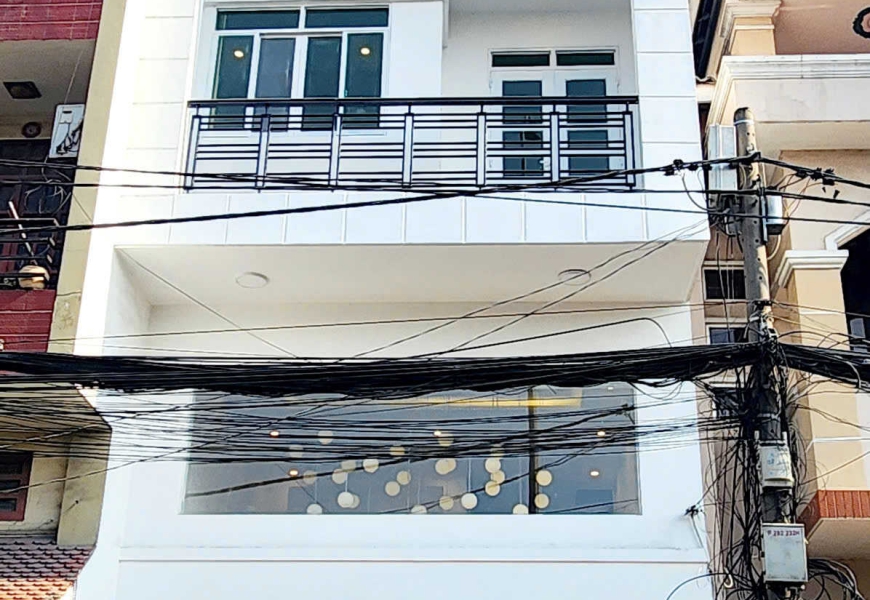 Nhà mặt tiền đường 5 tầng, ngang 5x13 Nhà MT đường trung tâm quận 7 - số 168 Nguyễn Văn Quỳ, phường Phú Thuận, Q.7, Tp.HCM