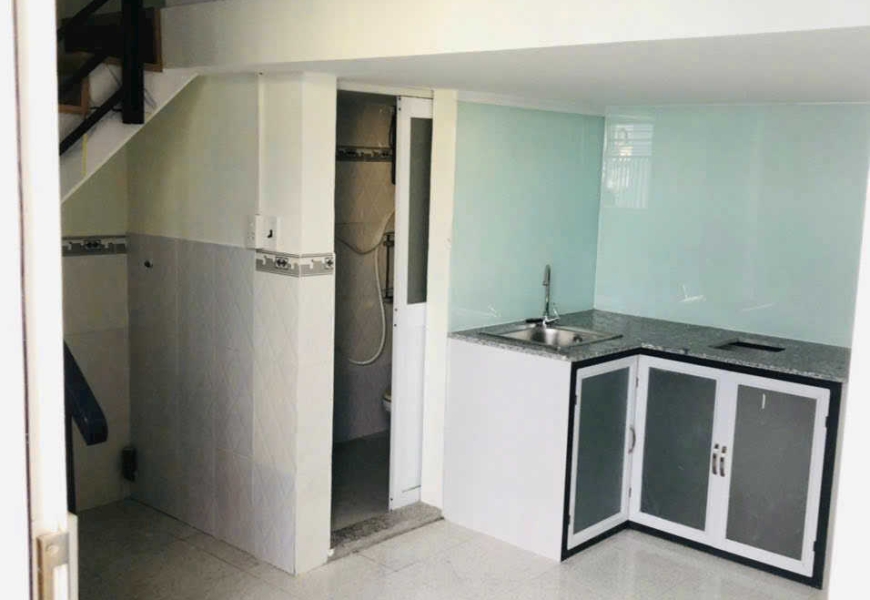 BÁN CHDV 95 đường 39 P.Tân Quy Q.7
