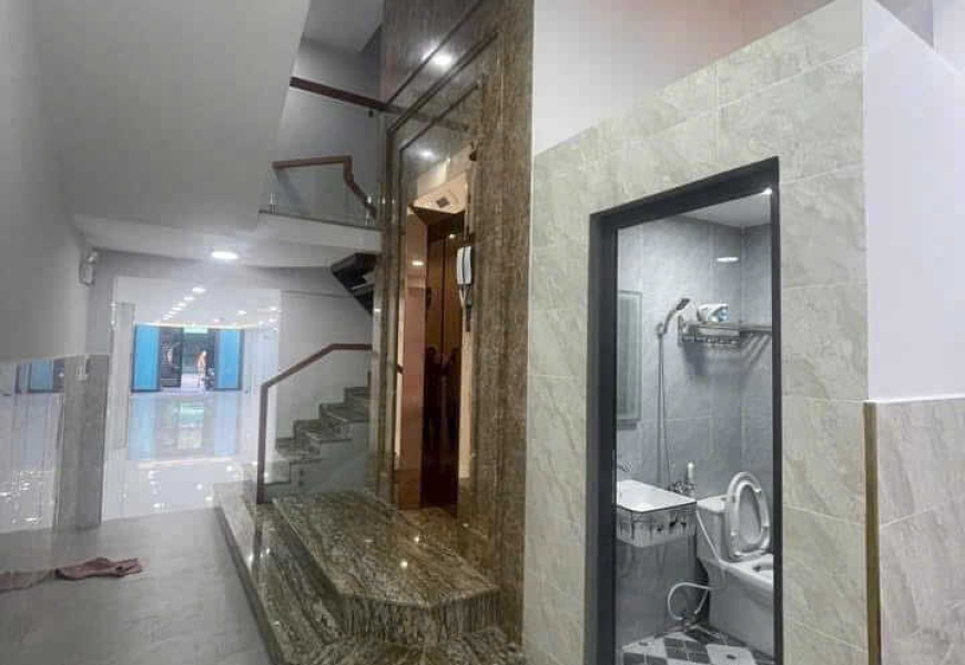 Bán nhà mặt tiền kinh doanh đường Âu Dương Lân, P.3, Quận 8