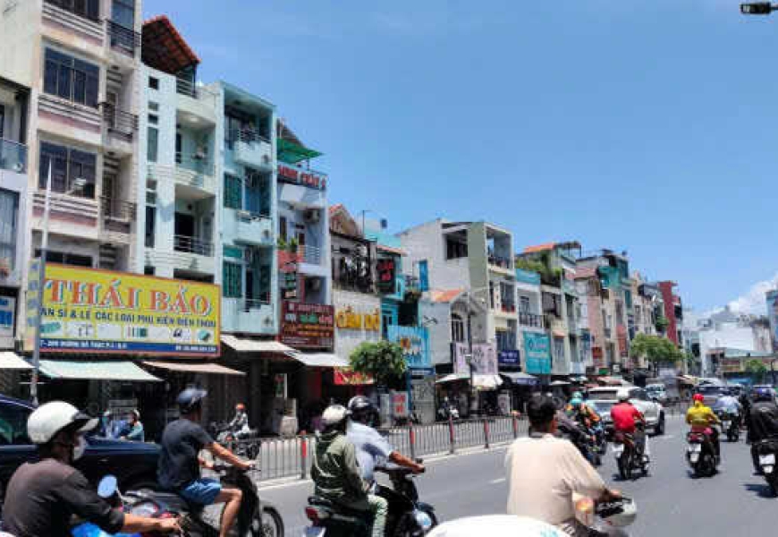 Bán gấp nhà mặt tiền kinh doanh Dương bá trạc,rộng 30m, Phường 1,Quận 8