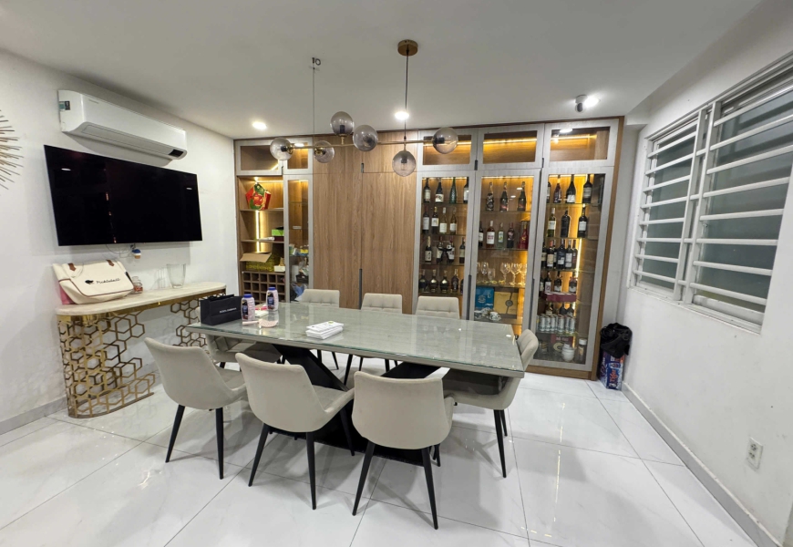 0909227199 Bán Gấp Biệt Thự Phố Kinh Doanh Ngân Long,Khu compound bảo vệ 24/24 mặt tiền nội khu, nằm trên đường Nguyễn Hữu Thọ Gần Sát Lotte Quận 7