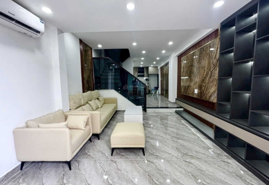 0914020039 EM DUNG Bán nhà hẻm 3m cách đuờng phú thuận 20m Q7 - hàng xóm phú mỹ hưng