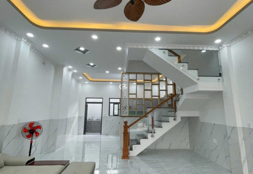 0909227199 Cần Bán Gấp Căn Nhà Xây Mới 100% Tại Phước Kiển, Nhà Bè cách Phú Mỹ Hưng, Lotte Q7 5km ,Mt đường nhựa 6m, khu nhà đồng bộ , cao ráo