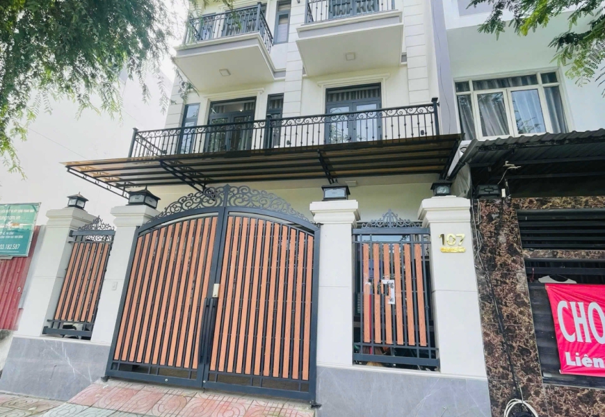 Bán nhà khu bảo vệ 24/24 sadeco ven sông tân phong Q7