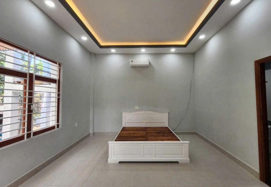 BÁN NHÀ VƯỜN NGHĨ DƯỠNG-ĐƯỜNG NGÔ QUANG THẮM-XÃ LONG THỚI-NHÀ BÈ …608m2