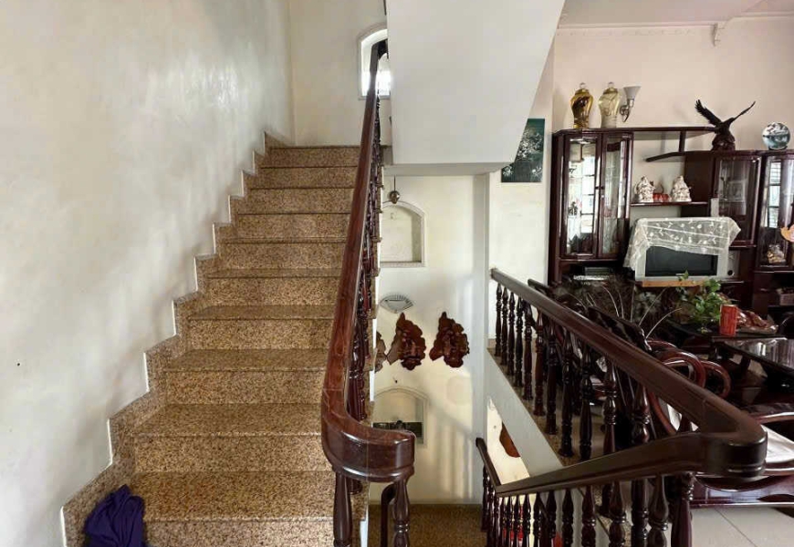 Nhà biệt thự cần bán gấp hẻm ô tô 116/ Huỳnh Tấn Phát, quận 7
