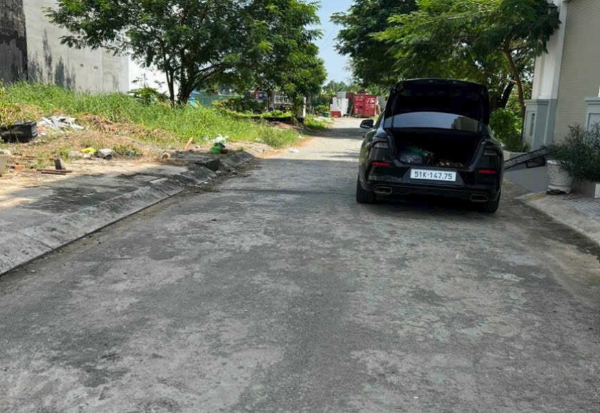 0914020039 EM DUNG BÁN ĐẤT KHU SÂN BANH HOÀNG QUỐC VIỆT – GIÁ CỰC TỐT