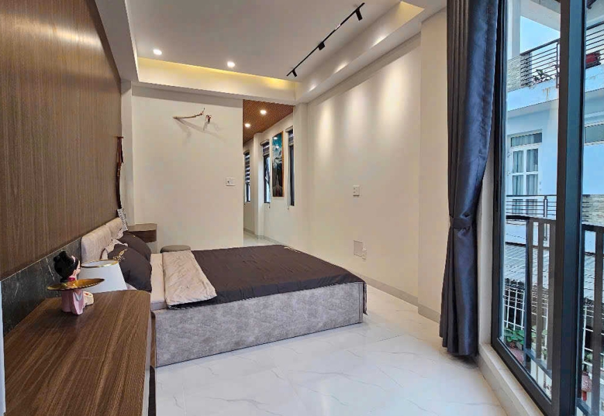 0914020039 EM DUNG BÁN NHÀ PHỐ GÓC 2 MẶT TIỀN THOÁNG MÁT, XÂY MỚI 100%, CÁCH ĐƯỜNG PHẠM HỮU LẦU CHỈ 80M, P. PHÚ MỸ, QUẬN 7