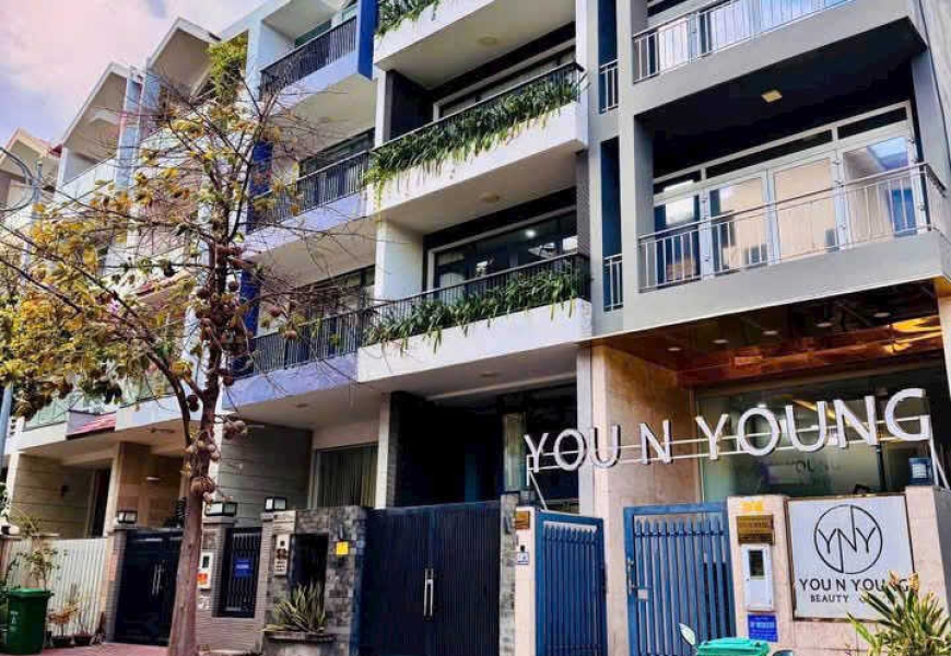 0909227199 Bán căn nhà phố KDC Him Lam Quận 7 Gần Công Vien