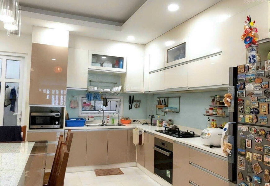 NHÀ ĐẸP - BÁN NHÀ 2 LẦU SÂN THƯỢNG BTCT MT ĐƯỜNG SỐ, P. TÂN PHONG, Q7