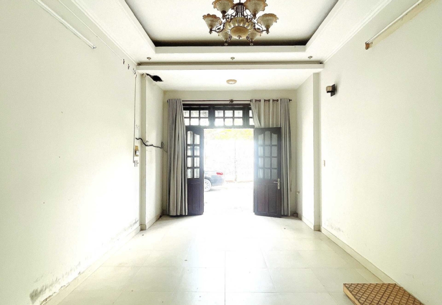 Bán nhà mặt tiền đường số khu Cư Xá Ngân Hàng, Phường Tân Thuận Tây, Quận 7.