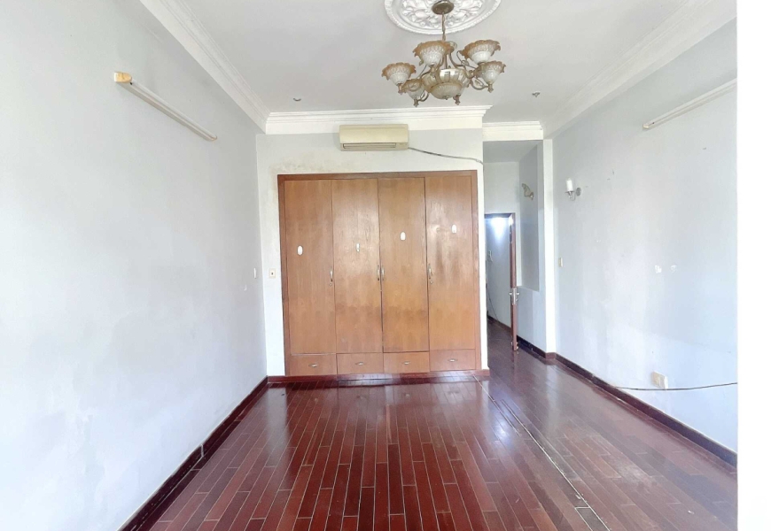 Bán nhà mặt tiền đường số khu Cư Xá Ngân Hàng, Phường Tân Thuận Tây, Quận 7.