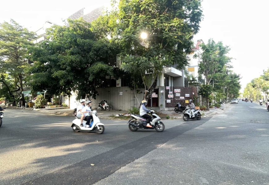 Cho thuê biệt thự căn gốc 94 đường 25, An Phú Hưng, Tân Quy Đông, Q7