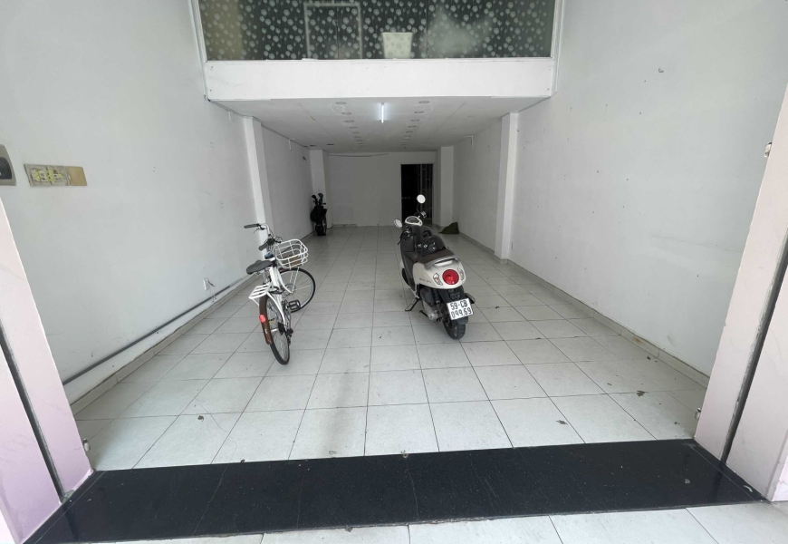 Cho thuê mặt bằng mặt tiền Lâm Văn Bền