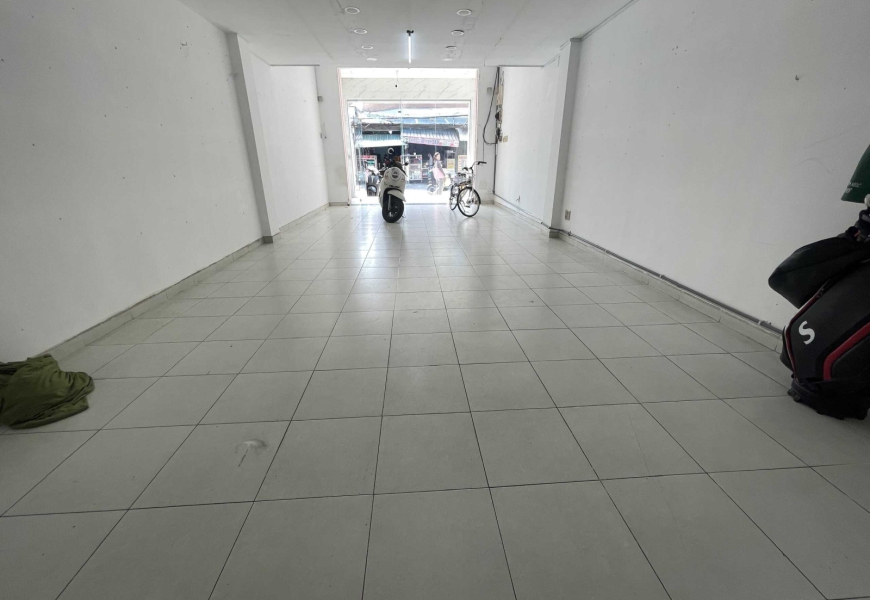 Cho thuê mặt bằng mặt tiền Lâm Văn Bền