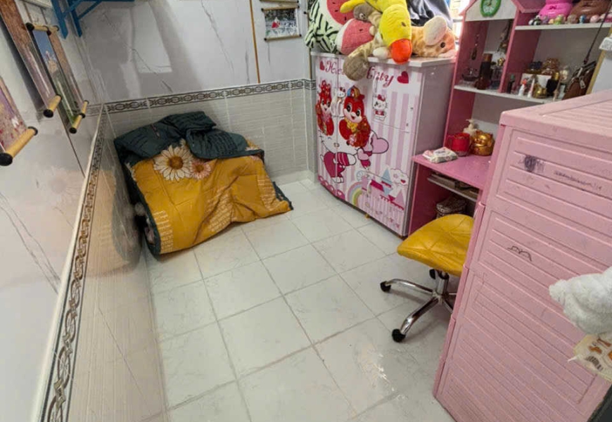 Bán gấp nhà 44a/28 Bùi Văn Ba phường Tân Thuận q7, hcm